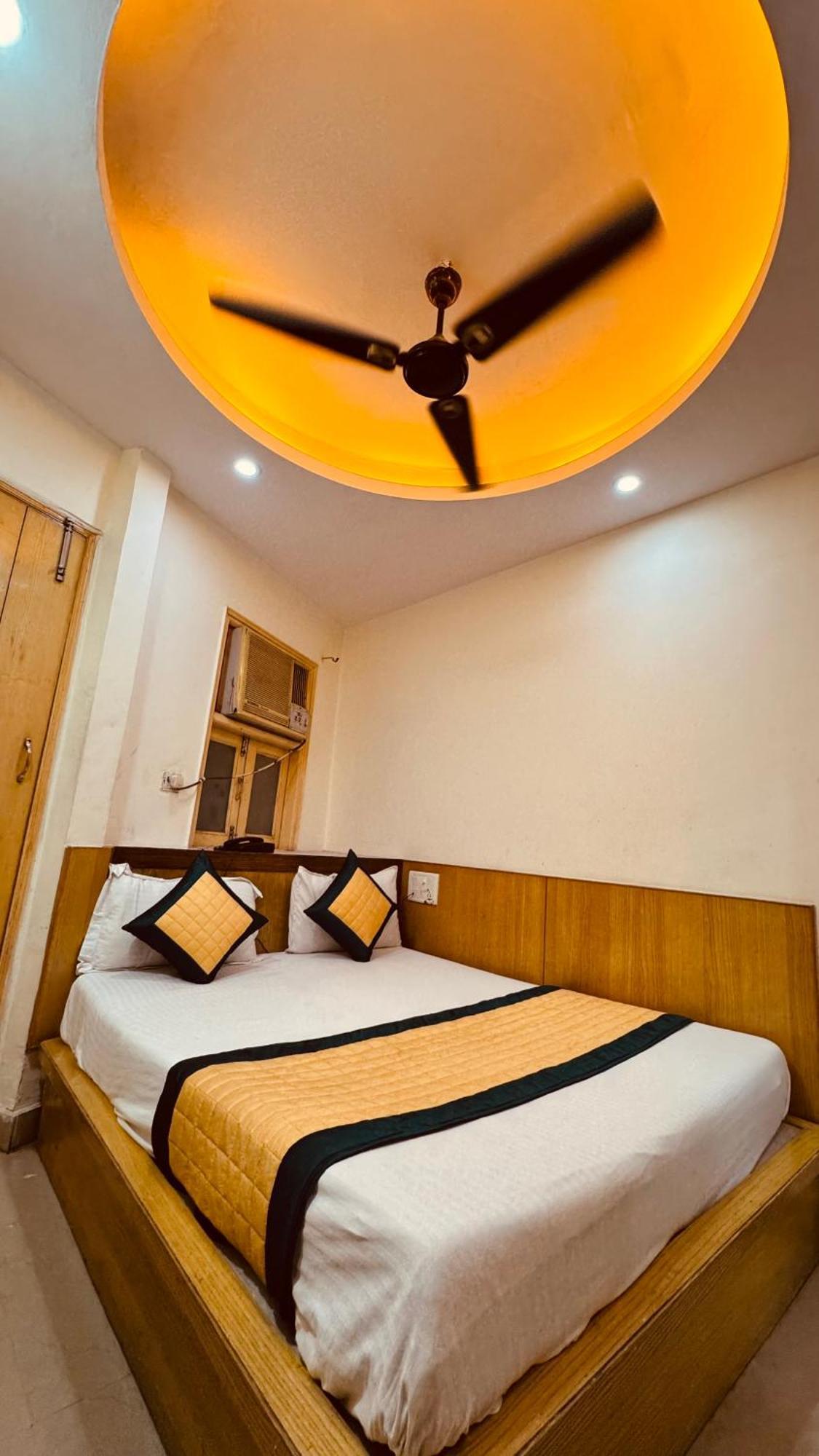Cottage Lord Krishna Walking Distance From New Delhi Railway Station ภายนอก รูปภาพ