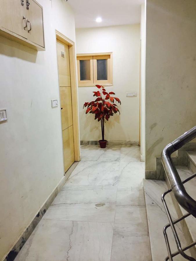 Cottage Lord Krishna Walking Distance From New Delhi Railway Station ภายนอก รูปภาพ